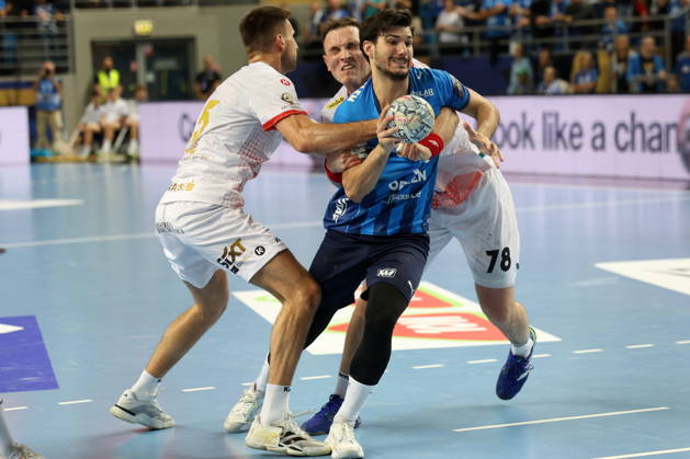 Plock 14.10.2026 Liga mistrzow pilka reczna mezczyzn faza grupowa sezon 2026 27 --- Group phase mens handball EHF Champions League Orlen Wisla Plock - HC Vardar 1961 Skopje Leon Ljevar Wiktor Jankowski Gergo Fazekas Fot. Marcin Solarz FotoPyK NEWSPIX.PL --- newspix.pl 