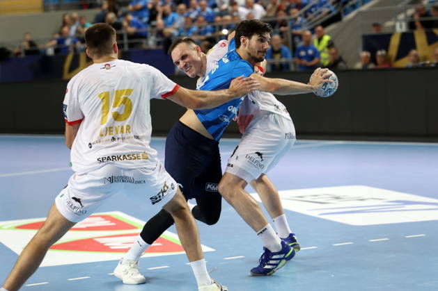 Plock 14.10.2026 Liga mistrzow pilka reczna mezczyzn faza grupowa sezon 2026 27 --- Group phase mens handball EHF Champions League Orlen Wisla Plock - HC Vardar 1961 Skopje Gergo Fazekas Wiktor Jankowski Fot. Marcin Solarz FotoPyK NEWSPIX.PL --- newspix.pl 
