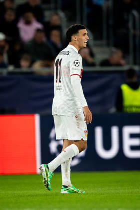 14.10.2026: Champions League, 2. Spieltag, Å K Slovan Bratislava vs. VfB Stuttgart im Å tadion TehelnÃ pole NarodnÃ½ futbalovÃ½ Å¡tadion Bilal El Khannouss (VfB) lacht WICHTIGER HINWEIS: Gemäß den Vorgaben des DFB und der DFL ist es untersagt, in dem Stadion und oder vom Spiel angefertigte Fotoaufnahmen in Form von Sequenzbildern und oder videoähnlichen Fotostrecken zu verwerten bzw. verwerten zu lassen. Copyright: xJordyxFourgonx