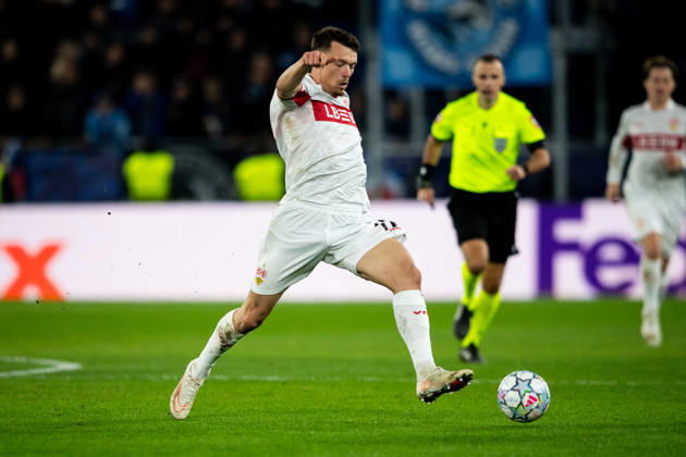 14.10.2026: Champions League, 2. Spieltag, Å K Slovan Bratislava vs. VfB Stuttgart im Å tadion TehelnÃ pole NarodnÃ½ futbalovÃ½ Å¡tadion DÅ¾enan PejÄinoviÄ‡ (VfB) mit dem langen Schritt WICHTIGER HINWEIS: Gemäß den Vorgaben des DFB und der DFL ist es untersagt, in dem Stadion und oder vom Spiel angefertigte Fotoaufnahmen in Form von Sequenzbildern und oder videoähnlichen Fotostrecken zu verwerten bzw. verwerten zu lassen. Copyright: xJordyxFourgonx