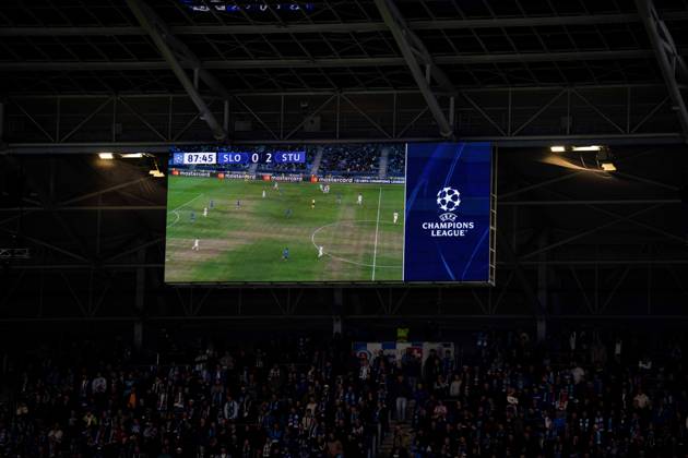 14.10.2026: Champions League, 2. Spieltag, Å K Slovan Bratislava vs. VfB Stuttgart im Å tadion TehelnÃ pole NarodnÃ½ futbalovÃ½ Å¡tadion Zwischenstand 0:2 WICHTIGER HINWEIS: Gemäß den Vorgaben des DFB und der DFL ist es untersagt, in dem Stadion und oder vom Spiel angefertigte Fotoaufnahmen in Form von Sequenzbildern und oder videoähnlichen Fotostrecken zu verwerten bzw. verwerten zu lassen. Copyright: xJordyxFourgonx