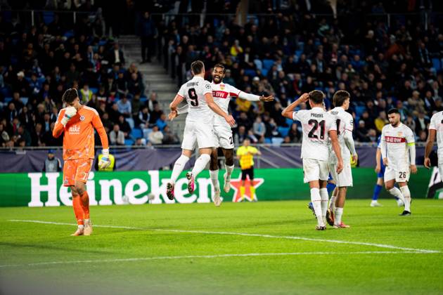 14.10.2026: Champions League, 2. Spieltag, Å K Slovan Bratislava vs. VfB Stuttgart im Å tadion Tehelnà pole Narodný futbalový Å¡tadion Tor zum 0:3 durch Ermedin Demirović (VfB) hier im Jubel mit Lorenz Assignon (VfB) WICHTIGER HINWEIS: Gemäß den Vorgaben des DFB und der DFL ist es untersagt, in dem Stadion und oder vom Spiel angefertigte Fotoaufnahmen in Form von Sequenzbildern und oder videoähnlichen Fotostrecken zu verwerten bzw. verwerten zu lassen. Copyright: xJordyxFourgonx