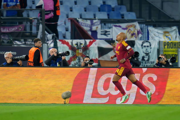 AS Roma v Real Madrid C.F. - UEFA Champions League 2026 27 League Phase MD2 Donyell Malen of AS Roma celebrates after scoring second goal during the AS Roma v Real Madrid C.F. - UEFA Champions League 2026 27 League Phase MD2 at Stadio Olimpico on October 14, 2026 in Rome, Italy Rome Stadio Olimpico Lazio Italy Copyright: xGiuseppexMaffiax 261014_UCL_Roma-RealMadrid_GM_08843