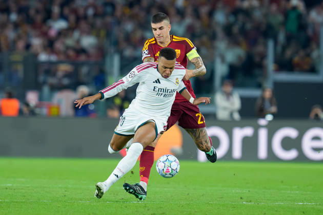 AS Roma v Real Madrid C.F. - UEFA Champions League 2026 27 League Phase MD2 Kylian Mbappe of Real Madrid CF and Gianluca Mancini of AS Roma compete for the ball during the AS Roma v Real Madrid C.F. - UEFA Champions League 2026 27 League Phase MD2 at Stadio Olimpico on October 14, 2026 in Rome, Italy Rome Stadio Olimpico Lazio Italy Copyright: xGiuseppexMaffiax 261014_UCL_Roma-RealMadrid_GM_09707