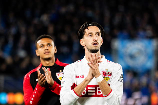 14.10.2026: Champions League, 2. Spieltag, Å K Slovan Bratislava vs. VfB Stuttgart im Å tadion TehelnÃ pole NarodnÃ½ futbalovÃ½ Å¡tadion Atakan Karazor (VfB) feiert nach Auswärtssieg WICHTIGER HINWEIS: Gemäß den Vorgaben des DFB und der DFL ist es untersagt, in dem Stadion und oder vom Spiel angefertigte Fotoaufnahmen in Form von Sequenzbildern und oder videoähnlichen Fotostrecken zu verwerten bzw. verwerten zu lassen. Copyright: xJordyxFourgonx