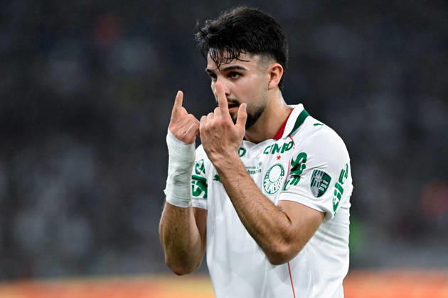 RIO DE JANEIRO, BRAZIL - OCTOBER 14: Jose Manuel Lopez of Palmeiras celebrates after scoring the team s first goal during the Copa CONMEBOL Libertadores 2026 match between Fluminense and Palmeiras at Maracana on October 14, 2026 in Rio de Janeiro, Brazil (Photo by Andre Ricardo Sports Press Photo SPP) Copyright: xSportsxPressxPhotox Sportspressphoto_SPR256776