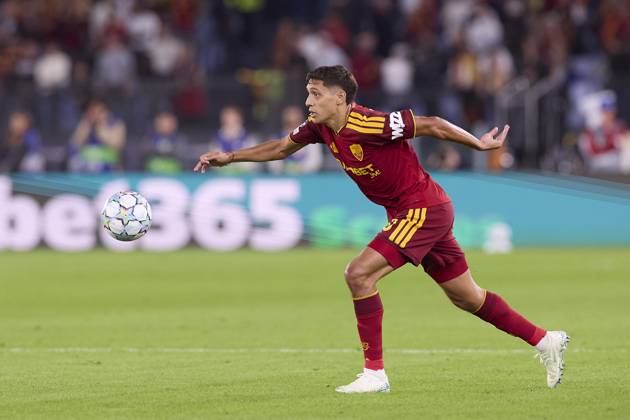 UEFA Champions League 2026 2027 - AS Roma vs Real Madrid CF in Rome, Italy - 14 Oct 2026 Nahuel Molina (AS Roma) is seen in action during the UEFA Champions League 2026 2027 match between AS Roma and Real Madrid CF. Final score: AS Roma 3-4 Real Madrid CF. Rome Italy Copyright: xFedericoxTitonex xSOPAxImagesx Federico-Titone-1458802
