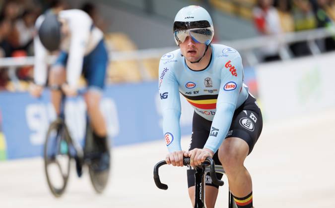 Belgian Lowie Nulens pictured in action during the Men s Keirin event at the UCI Track cycling, Rad, Radsport, Bahnrad, Bahn World Championships in Shanghai, China on Thursday 15 October 2026. The worlds are taking place from 14 to 18 October 2026. BENOITxDOPPAGNE  x189860896x