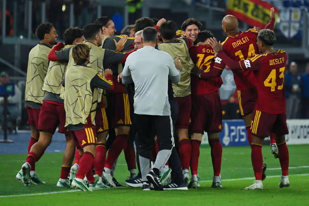 IPA89702934 - Marten De Roon of Roma celebrates scoring his goal during the Champions League group stage Matchday 2 match between Roma and Real Madrid at the Stadio Olimpico. Rome (Italy), October 14, 2026 Mattia Vian  Copyright: xMattiaxVian IPAxSportx xx IPA89702934 IPA89702934