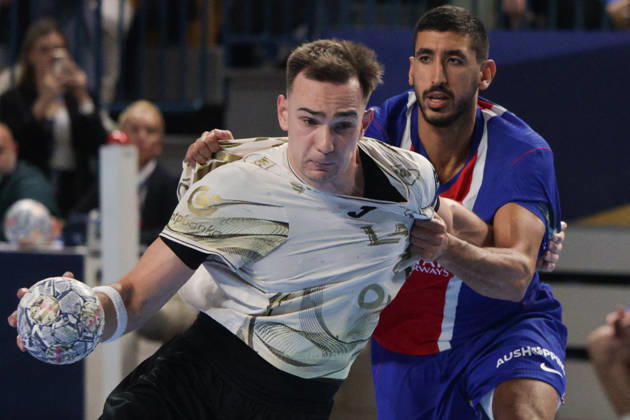 (261015) -- CELJE, Oct. 15, 2026 -- Uros Milicevic (L) of RK Celje Pivovarna Lasko vies with Yahia Khaled Fathy Omar of Paris Saint-Germain during the European Handball Federation (EHF) Champions League match between RK Celje Pivovarna Lasko and Paris Saint-Germain at Zlatorog Sports Hall in Celje, Slovenia, Oct.14, 2026. (Photo by Xinhua) (SP)SLOVENIA-CELJE-HANDBALL-EHF CHAMPIONS LEAGUE-RK CELJE PIVOVARNA LASKO VS PARIS SAINT-GERMAIN ZeljkoxStevanic 