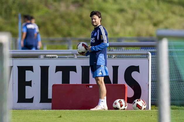 15.10.2026, Fussball, Training des FC Schalke 04. Adrian Gantenbein (FC Schalke 04). Gelsenkirchen Trainingsgelände FC Schalke 04 NRW Deutschland xRHR-FOTO YYx Copyright: RHR-FOTOx RHR-FOTO YY