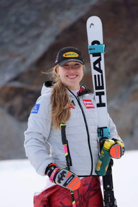 ALPINE SKIING - Ski Austria, training SOELDEN,AUSTRIA,15.OCT.26 - ALPINE SKIING - Ski Austria, giant slalom, training and qualification. Image shows Victoria Olivier (AUT).  GEPAxpictures xMathiasxMandl