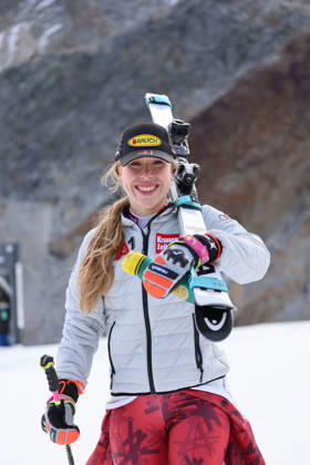 ALPINE SKIING - Ski Austria, training SOELDEN,AUSTRIA,15.OCT.26 - ALPINE SKIING - Ski Austria, giant slalom, training and qualification. Image shows Victoria Olivier (AUT).  GEPAxpictures xMathiasxMandl