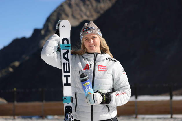 ALPINE SKIING - Ski Austria, training SOELDEN,AUSTRIA,15.OCT.26 - ALPINE SKIING - Ski Austria, giant slalom, training and qualification. Image shows .  GEPAxpictures xMathiasxMandl
