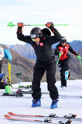 ALPINE SKIING - Ski Austria, training SOELDEN,AUSTRIA,15.OCT.26 - ALPINE SKIING - Ski Austria, giant slalom, training and qualification. Image shows Ricarda Haaser (AUT).  GEPAxpictures xMathiasxMandl