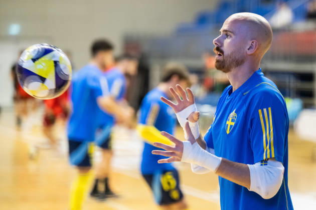 261015 Goalkeeper Viktor Sääf of Sweden ahead of the FIFA Futsal World Cup qualifier match between Hungary and Sweden on October 15, 2026 in Nyiregyhaza. Photo: Bildbyran EXT BILDBYRÅN COP 18 XY0131 futsal landslaget hungary sverige national team, Nationalteam sweden bbeng vm-kval world cup qualifier ungern Copyright: BILDBYRANxEXT BB261015BB546