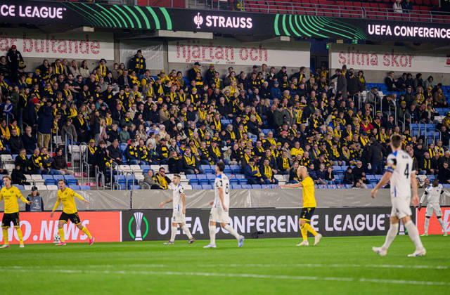 261015 Fans of Mjällby during the UEFA Conference League football match between Mjällby and Inter Club d Escaldes on October 15, 2026 in Helsingborg. Photo: Christoffer Borg Mattisson BILDBYRÅN COP 261 CB0562 fotboll football soccer fotball uefa conference league conference league mjällby in bbeng fotboll football soccer fotball uefa conference league conference league mjällby in bbeng Copyright: CHRISTOFFERxBORGxMATTISSON BB261015CB033