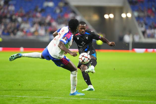 Tyrick Mitchell of Crystal Palace tries a shot from distance Lyon v Crystal Palace, UEFA Europa League, Football, Groupama Stadium, Lyon, France - 15 Oct 2026Lyon Groupama Stadium France  Copyright: xDavexWinter Shutterstockx 17218159ai