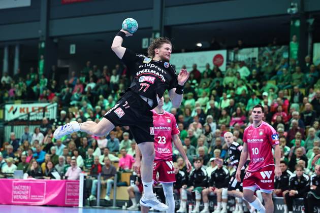 Torwurf von Maciej Gebala (HC Erlangen, 77) GER, HSG Wetzlar vs HC Erlangen, Handball, Opel Handball-Bundesliga, 9. Spieltag, Spielzeit 2026 2027, 15.10.2026 GER, HSG Wetzlar vs HC Erlangen, Handball, Opel Handball-Bundesliga, 9. Spieltag, Spielzeit 2026 2027, 15.10.2026 Wetzlar Copyright: xEibner-Pressefoto RenexWeissx EP_RWS