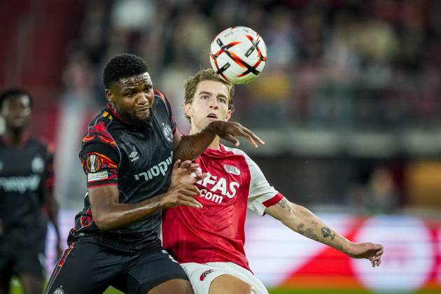 ALKMAAR , 15-10-2026, AFAS Stadion , season 2026 2027 , UEFA Europa League League phase , match between AZ and Hapoel Beer-Sheva , Picture shows Hapoel Beer-Sheva player Lucas Ventura and AZ player Valdemar Andreasen AZ - Hapoel Beer-Sheva  x208448340x Copyright: