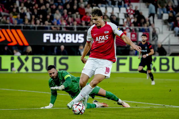 ALKMAAR - AZ Alkmaar forward Bendegúz Kovács during the UEFA Europa League match between AZ and Hapoel Beer-Sheva at AFAS stadion on 15 October 2026 in Alkmaar , Nederland. ED VAN DE POL EYE4IMAGES DeFodi Images -