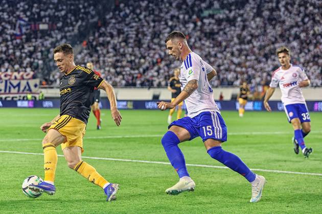 SPLIT, 15 10-2026, Poljud Stadium , season 2026 2027 , UEFA Conference League Football . Match between Hajduk Split and Ajax. Picture shows Ajax Viktor Tsygankov and Hajduk Split Dario Maresic Hajduk Split - Ajax  x208448462x Copyright: