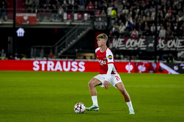 ALKMAAR - AZ Alkmaar midfielder Dave Kwakman during the UEFA Europa League match between AZ and Hapoel Beer-Sheva in AFAS stadion on 15 October 2026 in Alkmaar, Nederland. ED VAN DE POL EYE4IMAGES DeFodi Images -