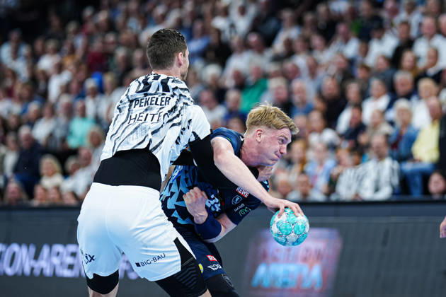 Hendrik Pekeler (THW Kiel, 61), Haukur Thrastarson (Rhein-Neckar Löwen, 25) GER, THW Kiel vs. Rhein-Neckar Löwen, Handball, 1. Bundesliga, Spieltag 9, Saison 2026 2027, 15.10.2026 GER, THW Kiel vs. Rhein-Neckar Löwen, Handball, 1. Bundesliga, Spieltag 9, Saison 2026 2027, 15.10.2026 Kiel Copyright: xEibner-Pressefoto MarcelxvonxFehrnx EP_MFN