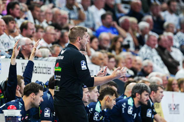 Michael Abt (Rhein-Neckar Löwen, Trainer) GER, THW Kiel vs. Rhein-Neckar Löwen, Handball, 1. Bundesliga, Spieltag 9, Saison 2026 2027, 15.10.2026 GER, THW Kiel vs. Rhein-Neckar Löwen, Handball, 1. Bundesliga, Spieltag 9, Saison 2026 2027, 15.10.2026 Kiel Copyright: xEibner-Pressefoto MarcelxvonxFehrnx EP_MFN