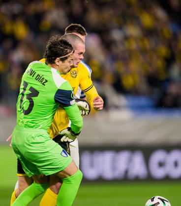 261015 Goalkeeper Javi Diaz of Inter Club d Escaldes and Jacob Bergström of Mjällby during the UEFA Conference League football match between Mjällby and Inter Club d Escaldes on October 15, 2026 in Helsingborg. Photo: Christoffer Borg Mattisson BILDBYRÅN COP 261 CB0562 fotboll football soccer fotball uefa conference league conference league mjällby in bbeng fotboll football soccer fotball uefa conference league conference league mjällby in bbeng Copyright: CHRISTOFFERxBORGxMATTISSON BB261015CB066