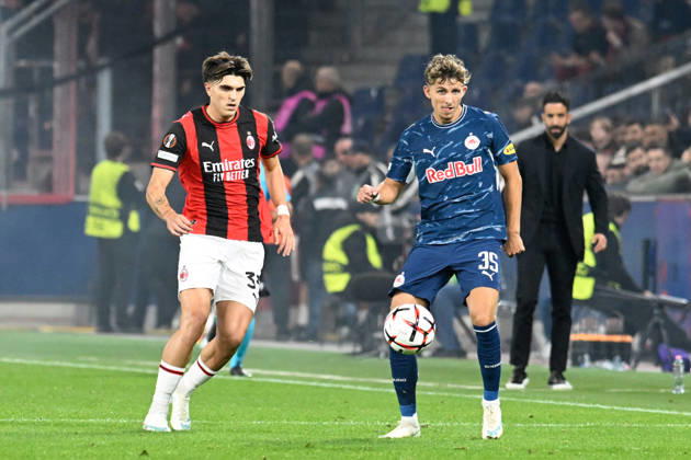 SALZBURG, AUSTRIA - OCTOBER 15: Davide Bartesaghi of AC Milan and Jesper Lindstrom of Salzburg during the UEFA Europa League 2026 27 League Phase MD2 match between FC Salzburg and AC Milan at Stadion Salzburg on October 15, 2026 in Salzburg, Austria. Copyright: xFranzxKirchmayrx xSPPx Sportspressphoto_SPR257024