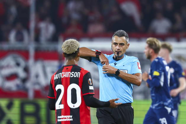 SOCCER - UEFA EL, RBS vs Milan SALZBURG,AUSTRIA,15.OCT.26 - SOCCER - UEFA Europa League, Red Bull Salzburg vs AC Milan. Image shows referee Horatiu Fesnic.  GEPAxpictures xDavidxGeieregger
