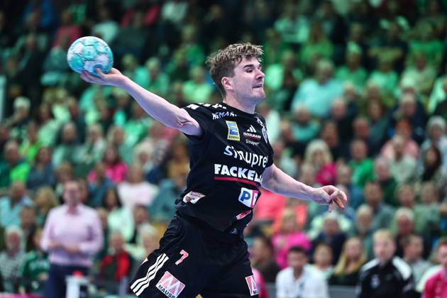 Yannik Bialowas (HC Erlangen, 07) beim Siebenmeter GER, HSG Wetzlar vs HC Erlangen, Handball, Opel Handball-Bundesliga, 9. Spieltag, Spielzeit 2026 2027, 15.10.2026 GER, HSG Wetzlar vs HC Erlangen, Handball, Opel Handball-Bundesliga, 9. Spieltag, Spielzeit 2026 2027, 15.10.2026 Wetzlar Copyright: xEibner-Pressefoto RenexWeissx EP_RWS
