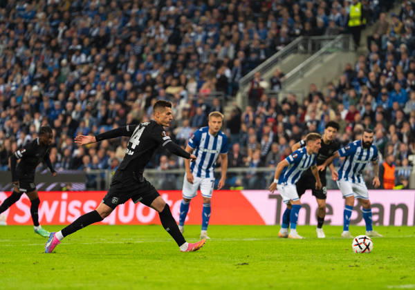 Patrik Schick of Bayer 04 Leverkusen scores from the penalty spot during UEFA Europa League - League Phase - Matchday 2 season 26 27 game between KKS Lech Poznan and Bayer 04 Leverkusen (Ruslan Taran Ball Raw Images) Poznan Enea Stadion Poland Copyright: xRuslanxTaranx RUSLAN_SHAvAEK_20261015_192641__IMG5095.ARW_0071