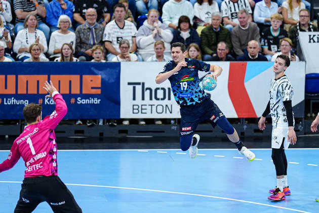 Wurf Tor Marius Steinhauser (Rhein-Neckar Löwen, 19) GER, THW Kiel vs. Rhein-Neckar Löwen, Handball, 1. Bundesliga, Spieltag 9, Saison 2026 2027, 15.10.2026 GER, THW Kiel vs. Rhein-Neckar Löwen, Handball, 1. Bundesliga, Spieltag 9, Saison 2026 2027, 15.10.2026 Kiel Copyright: xEibner-Pressefoto MarcelxvonxFehrnx EP_MFN
