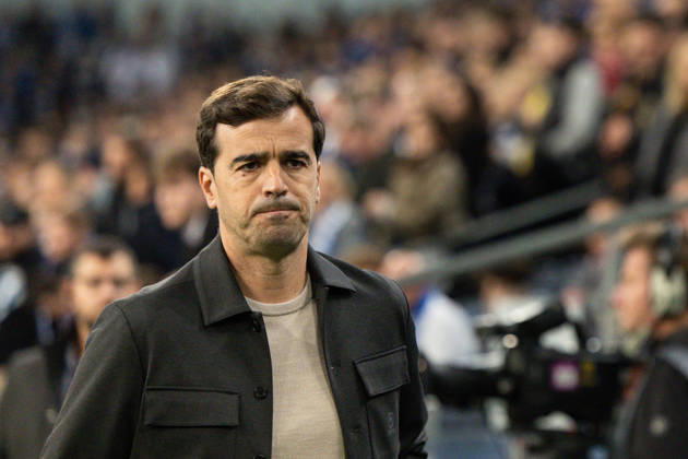 Europa League: Lech Poznan vs Bayer 04 Leverkusen Coach Carles Martinez during Europa League: Lech Poznan vs Bayer 04 Leverkusen match in Poznan, Poland, on October 15, 2026 Poznan Poland  Copyright: xFotoxOlimpikx originalFilename:jastrzebowski-europale261015_np0T5.jpg