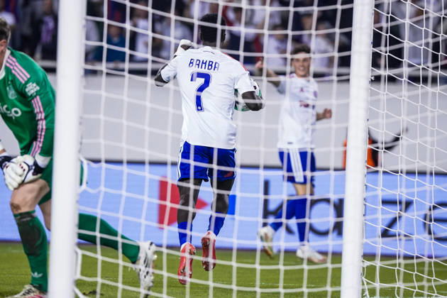 Fussball: Kroatien: UEFA Conference League 2026 2027 - 1. Runde, 15.10.2026 - HNK Hajduk Split vs. AFC Ajax Amsterdam - Stadion Poljud (Split, Kroatien); Abdoulie Bamba Sanyang (Hajduk Split) bejubelt das Tor zum 2-1 durch Marin Soticek (Hajduk Split) Copyright: xLUKAxKOLANOVICx