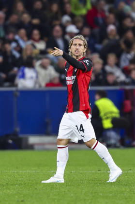 SOCCER - UEFA EL, RBS vs Milan SALZBURG,AUSTRIA,15.OCT.26 - SOCCER - UEFA Europa League, Red Bull Salzburg vs AC Milan. Image shows Luka Modric (Milan). GEPAxpictures xDavidxGeieregger