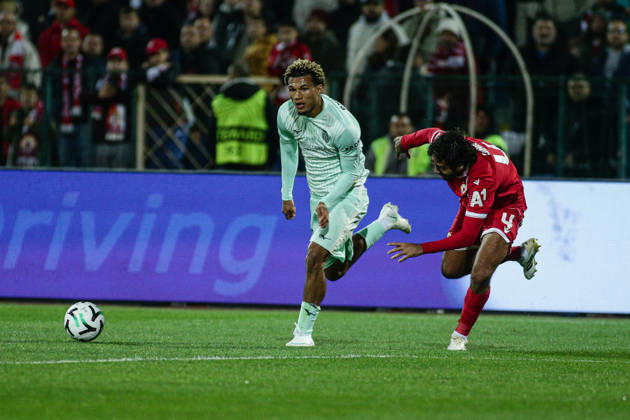 IPA89725317 - Monaco s Paris Brunner in action against CSKA s Dinis Almeida during the UEFA Conference League match between PFC CSKA and AS Monaco at Vasil Levski National Stadium in Sofia, Bulgaria, on October 15, 2026  Copyright: xIvanxSxIvanov IPAxSportx xx IPA89725317 IPA89725317