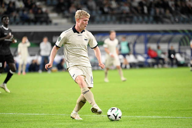 261015 AA Gent vs Aarhus Tobias Molgaard of Aarhus is pictured in action with the ball during Matchday 2 in the 2026-2027 Uefa Conference League season - league phase between AA Gent and AGF Aarhus on October 15 , 2026 in Gent, Belgium. (Photo by Maarten Straetemans Isosport) Gent Belgium  Copyright: xMaartenxStraetemansx GENT-AARHUS_20261015_134