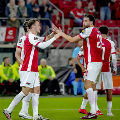ALKMAAR - AZ Alkmaar midfielder Peer Koopmeiners scores the 1-0 goal during the UEFA Europa League match between AZ and Hapoel Beer-Sheva at AFAS stadion on 15 October 2026 in Alkmaar, Nederland. ED VAN DE POL EYE4IMAGES DeFodi Images -
