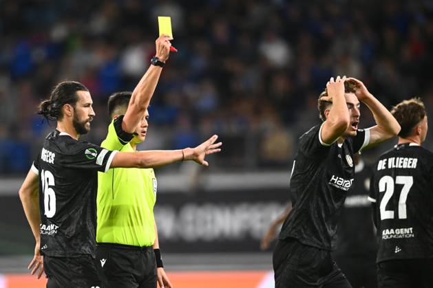 KAA Gent v AGF Aarhus - UEFA Conference League GENT, BELGIUM - OCTOBER 15 : Delorge Mathias midfielder of KAA Gent receives a yellow card from referee during the UEFA Conference League 2026 27 League Phase matchday 1 match between KAA Gent and AGF Aarhus on October 15, 2026 in Gent, Belgium, 15 10 2026 Gent Belgium  Copyright: xGvgx