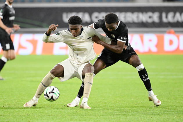 261015 AA Gent vs Aarhus Stefen Tchamche of Aarhus battles for the ball with Mamadou Diallo of KAA Gent during Matchday 2 in the 2026-2027 Uefa Conference League season - league phase between AA Gent and AGF Aarhus on October 15 , 2026 in Gent, Belgium. (Photo by Maarten Straetemans Isosport) Gent Belgium  Copyright: xMaartenxStraetemansx GENT-AARHUS_20261015_169