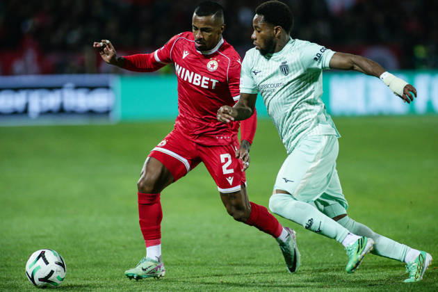 IPA89727184 - Monaco s Stanis Idumbo in action against CSKA s Javier Pastor during the UEFA Conference League match between PFC CSKA and AS Monaco at Vasil Levski National Stadium in Sofia, Bulgaria, on October 15, 2026  Copyright: xIvanxSxIvanov IPAxSportx xx IPA89727184 IPA89727184