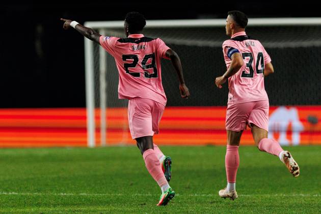 Jules Ahoka of Sunderland celebrates his goal Torreense v Sunderland, UEFA Europa League, Football, Estadio Dr. Magalhaes Pessoa, Leiria, Portugal - 15 Oct 2026Leiria Estadio Dr. Magalhaes Pessoa Portugal  Copyright: xLuisxLoureiro Shutterstockx 17218458cf