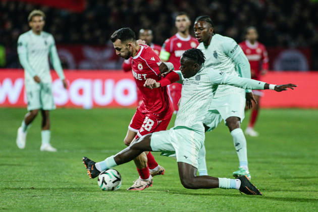 IPA89727551 - Monaco s Christian Mawissa in action against CSKA s Ioannis Pitas during the UEFA Conference League match between PFC CSKA and AS Monaco at Vasil Levski National Stadium in Sofia, Bulgaria, on October 15, 2026  Copyright: xIvanxSxIvanov IPAxSportx xx IPA89727551 IPA89727551