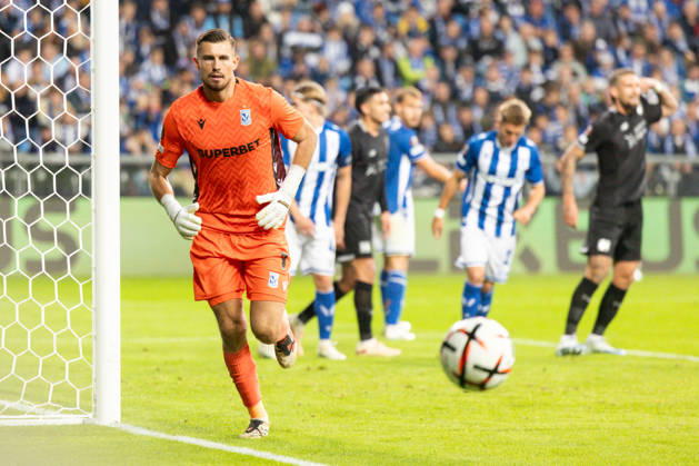 Europa League: Lech Poznan vs Bayer 04 Leverkusen Mateusz Lis during Europa League: Lech Poznan vs Bayer 04 Leverkusen match in Poznan, Poland, on October 15, 2026 Poznan Poland Copyright: xFotoxOlimpikx originalFilename:jastrzebowski-europale261015_npcqz