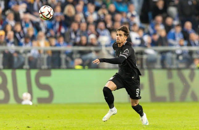 Europa League: Lech Poznan vs Bayer 04 Leverkusen Afonso Moreira during Europa League: Lech Poznan vs Bayer 04 Leverkusen match in Poznan, Poland, on October 15, 2026 Poznan Poland Copyright: xFotoxOlimpikx originalFilename:jastrzebowski-europale261015_npeTp