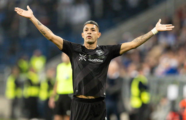 Europa League: Lech Poznan vs Bayer 04 Leverkusen Facundo Medina during Europa League: Lech Poznan vs Bayer 04 Leverkusen match in Poznan, Poland, on October 15, 2026 Poznan Poland Copyright: xFotoxOlimpikx originalFilename:jastrzebowski-europale261015_npwkd