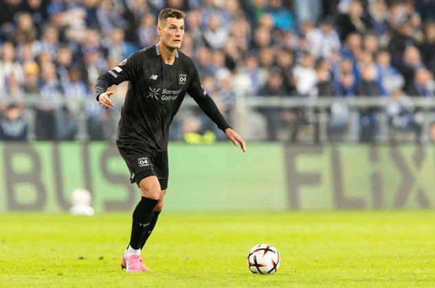 Europa League: Lech Poznan vs Bayer 04 Leverkusen Patrik Schick during Europa League: Lech Poznan vs Bayer 04 Leverkusen match in Poznan, Poland, on October 15, 2026 Poznan Poland Copyright: xFotoxOlimpikx originalFilename:jastrzebowski-europale261015_npNvb